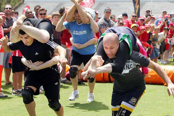 Độc đáo với lễ hội cõng vợ tại Phần Lan Độc đáo với lễ hội cõng vợ tại Phần Lan