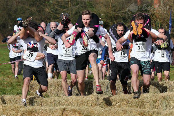 Độc đáo với lễ hội cõng vợ tại Phần Lan Độc đáo với lễ hội cõng vợ tại Phần Lan