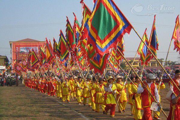 Hòa cùng không khí sôi động của lễ hội Tịch Điền Huế Hòa cùng không khí sôi động của lễ hội Tịch Điền Huế