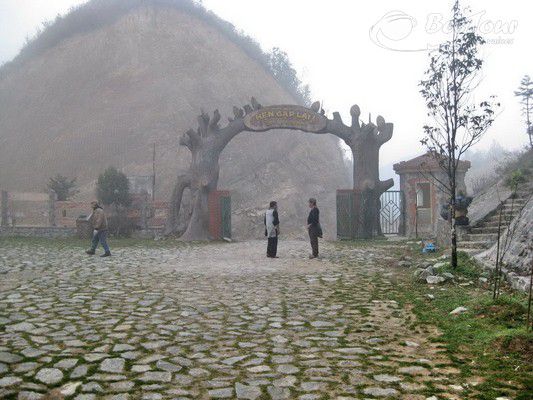 Lên cổng trời Sa Pa chiêm ngưỡng toàn bộ nóc nhà Đông Dương Lên cổng trời Sa Pa chiêm ngưỡng toàn bộ nóc nhà Đông Dương