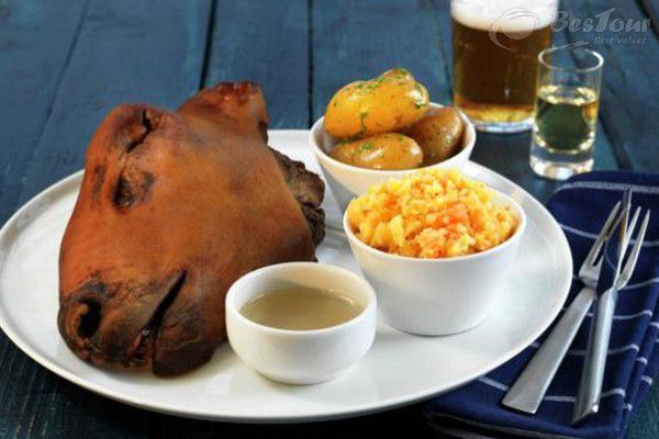 Cận cảnh món ăn đầu cừu kinh dị nhất thế giới tại Na Uy Cận cảnh món ăn đầu cừu kinh dị nhất thế giới tại Na Uy