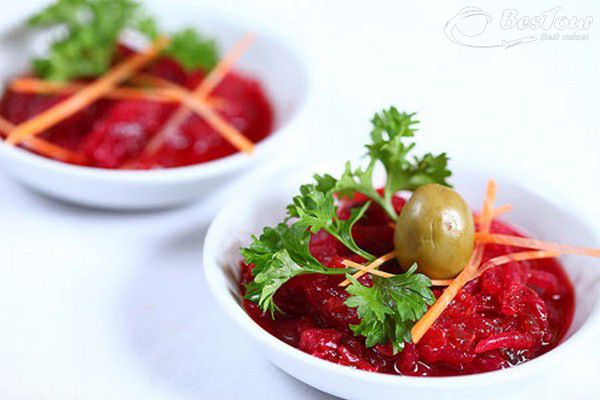 Thưởng thức súp củ cải đỏ - món ăn truyền thống của người Nga Thưởng thức súp củ cải đỏ - món ăn truyền thống của người Nga