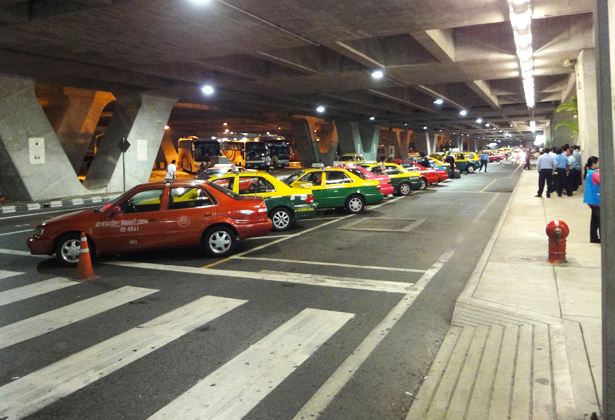 Taxi tại sân bay suvarnabhumi