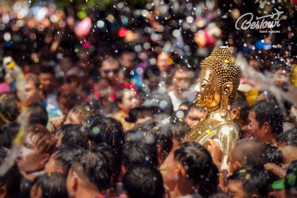 Lễ hội té nước Tết cổ truyền Thái Lan 2020 - Songkran Lễ hội té nước Tết cổ truyền Thái Lan 2020 - Songkran