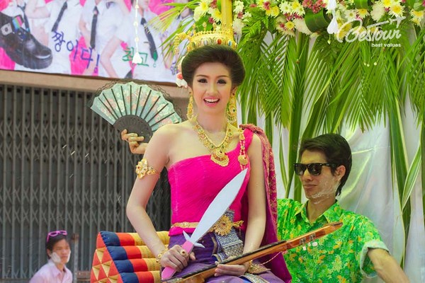 Lễ hội té nước Tết cổ truyền Thái Lan 2020 - Songkran Lễ hội té nước Tết cổ truyền Thái Lan 2020 - Songkran