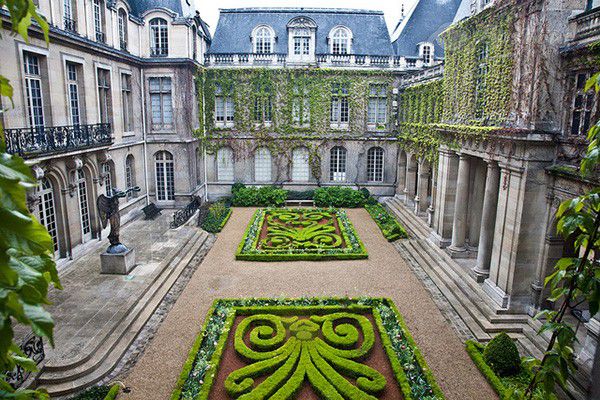 Tham quan bảo tàng Carnavalet cổ kính Tham quan bảo tàng Carnavalet cổ kính