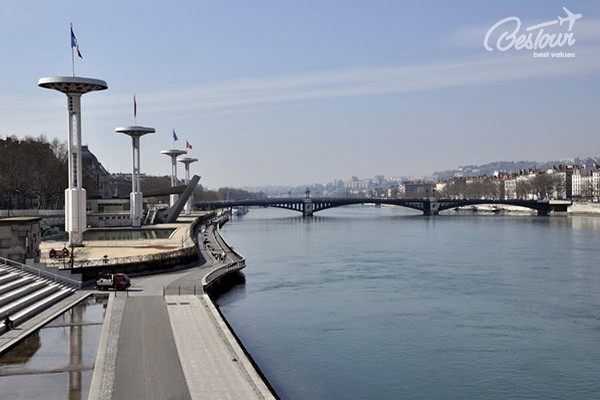 Ghé Pháp để cảm nhận một Dijon rất nồng nàn Ghé Pháp để cảm nhận một Dijon rất nồng nàn