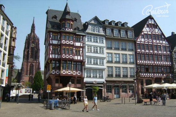 Tòa thị chính Frankfurt - nhân chứng quan trọng của lịch sử nước Đức Tòa thị chính Frankfurt - nhân chứng quan trọng của lịch sử nước Đức