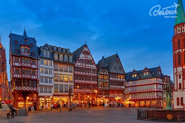 Tòa thị chính Frankfurt - nhân chứng quan trọng của lịch sử nước Đức Tòa thị chính Frankfurt - nhân chứng quan trọng của lịch sử nước Đức
