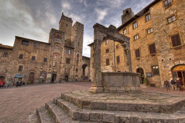 Trung tâm lịch sử San Gimignano - cỗ máy thời gian của nước Ý Trung tâm lịch sử San Gimignano - cỗ máy thời gian của nước Ý